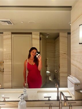 Freshman Bright Pink Ribbed Tank Vanity Mirror Selfie